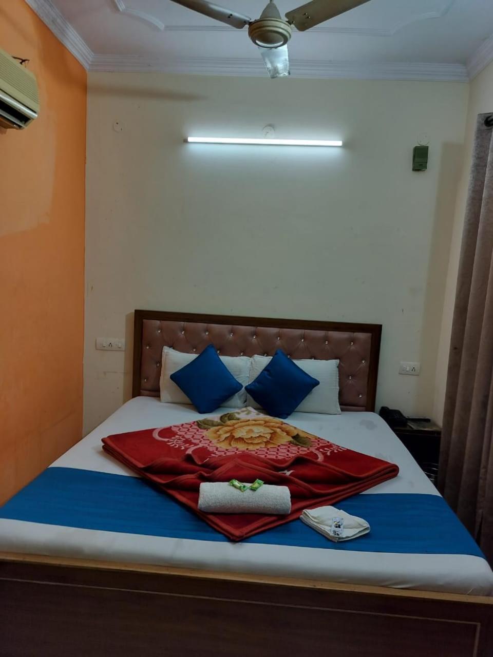 Hotel Holiday Inn Paradise Chandīgarh Exterior foto